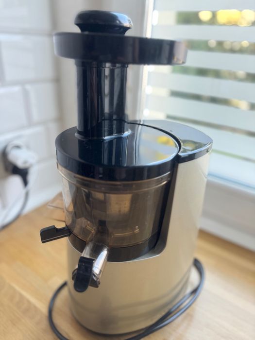 Wyciskarka wolnoobrotowa Hurom