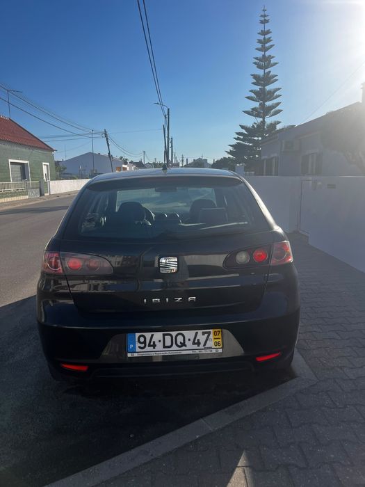 Seat Ibiza em bom estado.