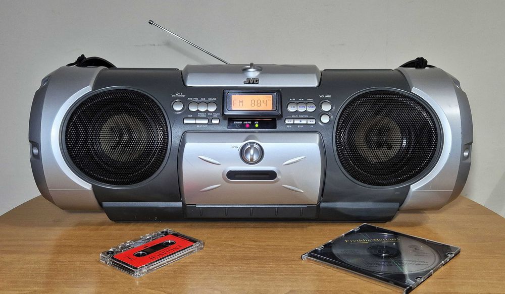 Radiomagnetofon CD Boombox JVC RV-B55 Japonia '99 vintage Oborniki • OLX.pl
