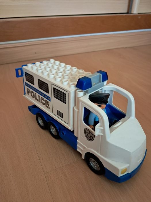 Camião polícia - lego duplo