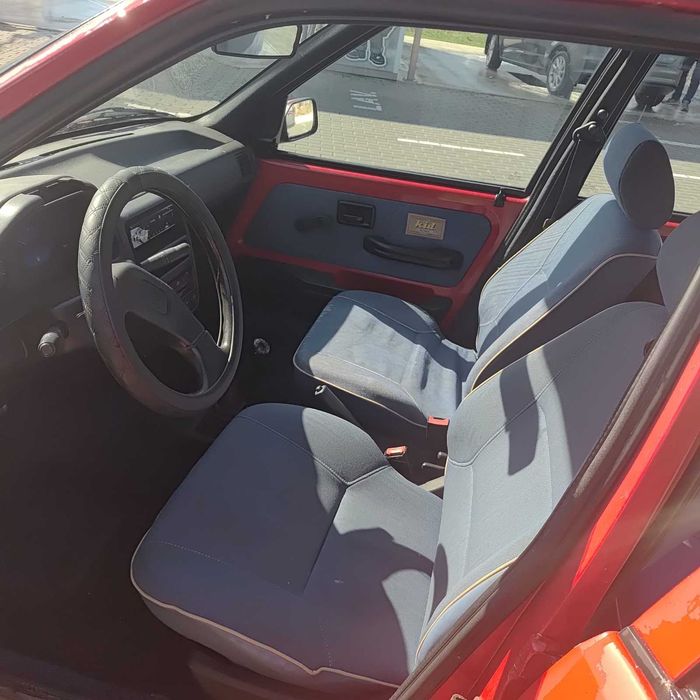 Peugeot 106 KID - EDIÇÃO ESPECIAL - 1994 (Clássico) - 5 Portas