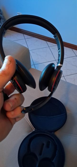 Wireless headphones, USB connection64585177554946123