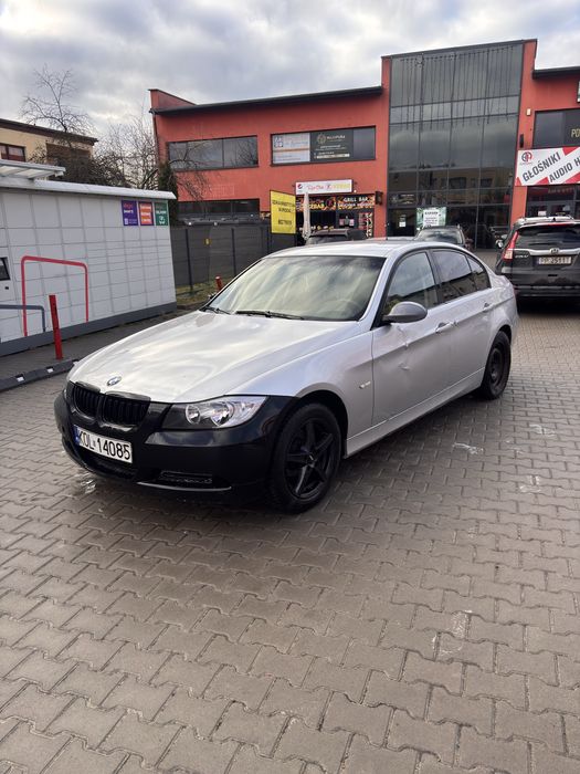 Bmw e90 2.0i 130 km