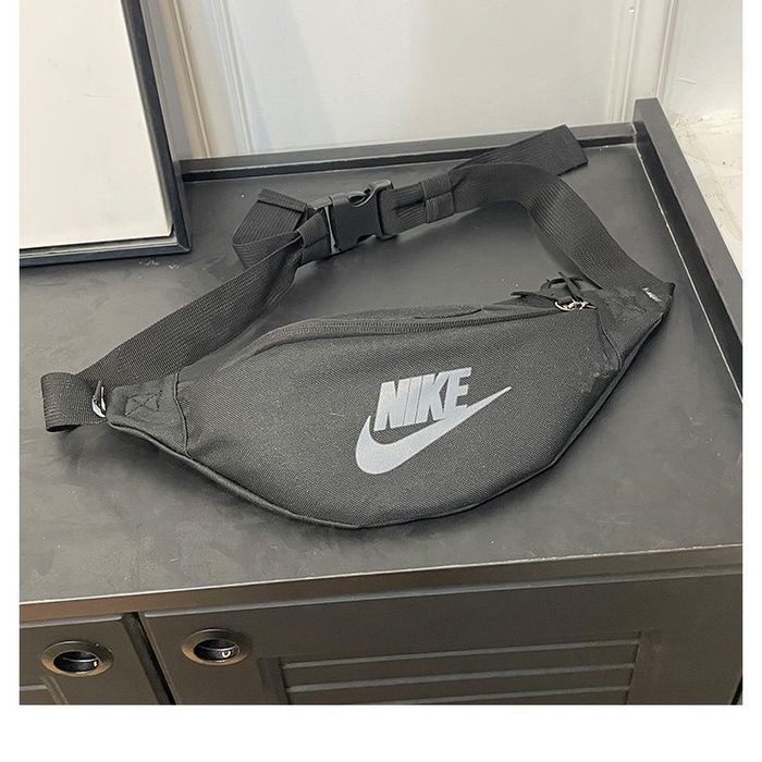 Бананка-сумка Nike