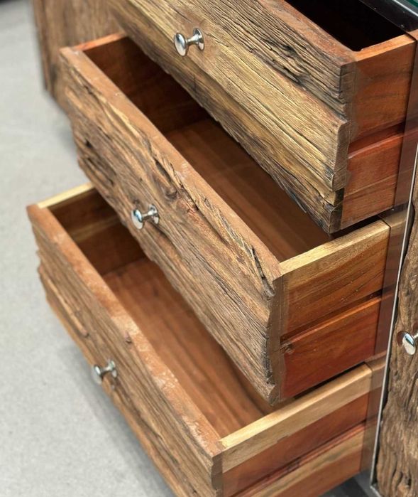 Drewniana komoda Kensington