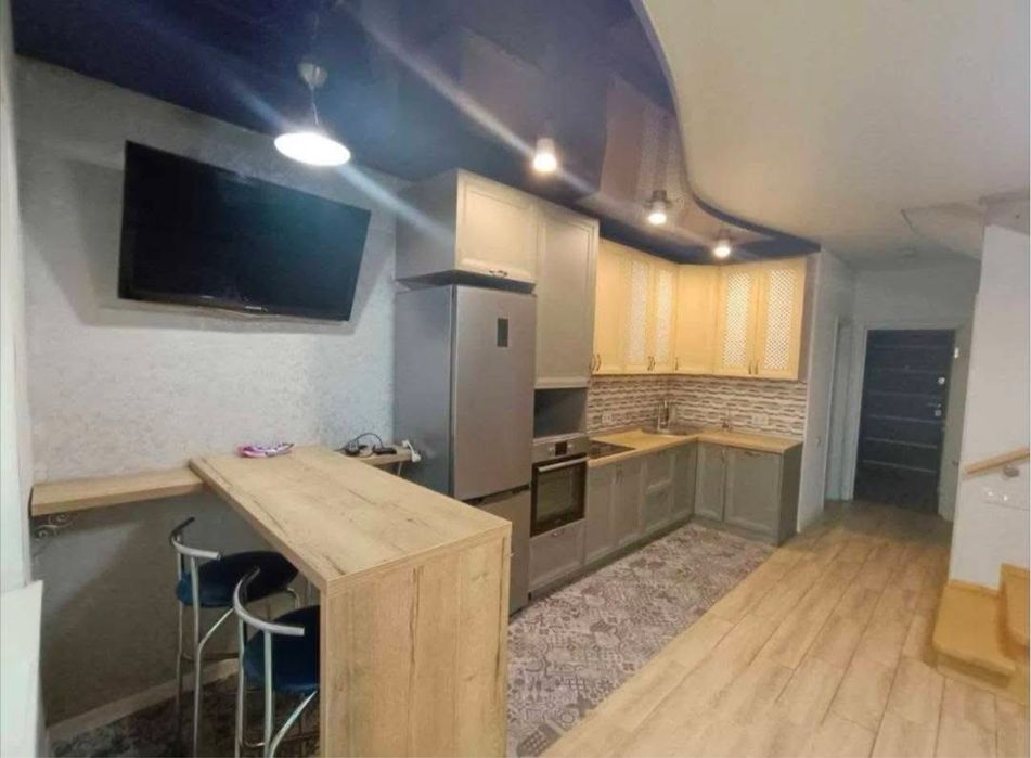 Здам таунхаус метро Осокорки Славутич