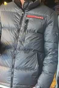 Casaco da prada, utilizado 1 vez pois nao me serve