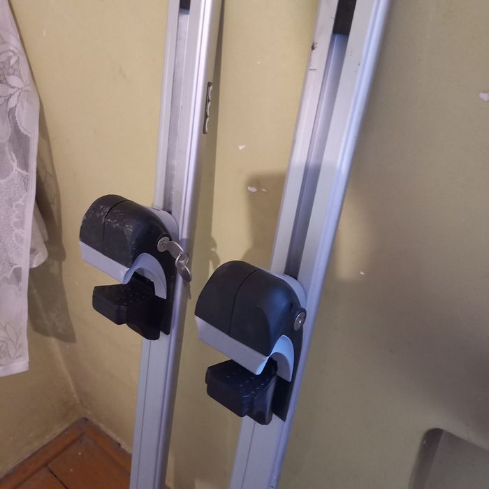 Bagażnik dachowy na relingi