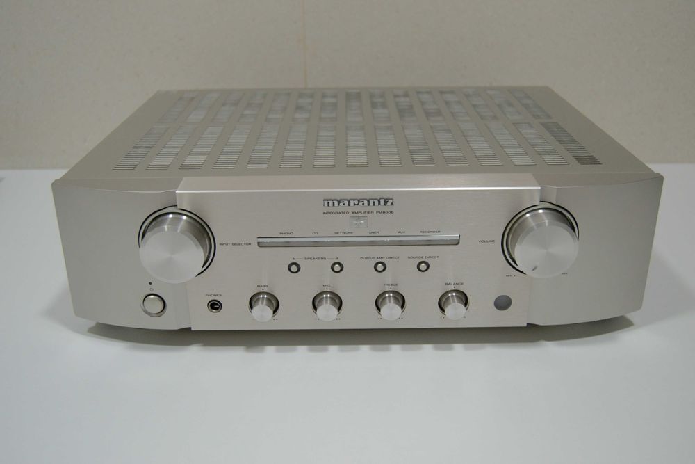 Amplificador integrado Marantz PM8006