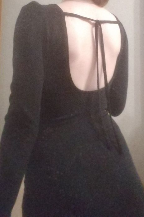 Чорна сукня міні з блискітками на зав'язках