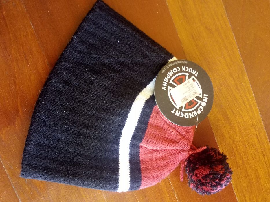 Vendo gorro independent novo