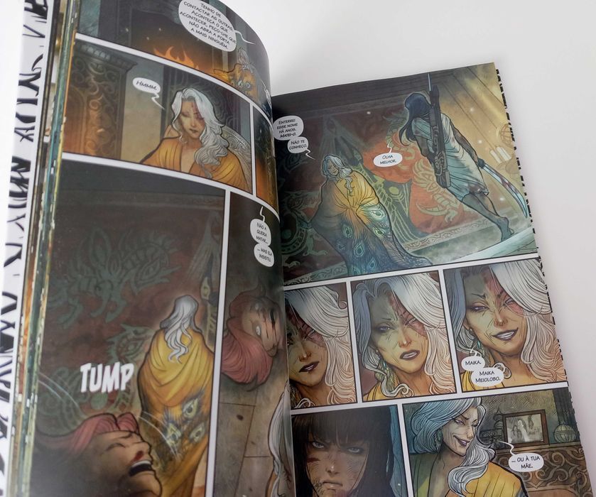 BD Monstress 1 Despertar de Marjorie Liu e Sana Takeda [Portes Grátis]