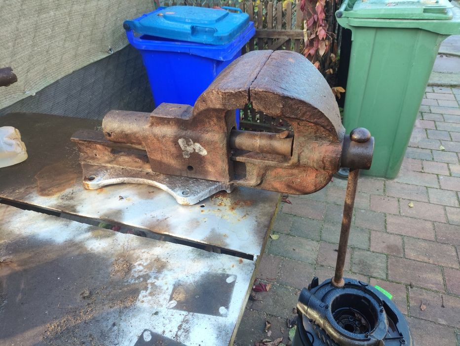 Duże stare imadło 170 mm