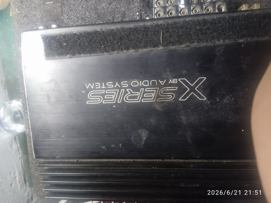 Продам сабвуфер з підсилювачем 500w саб дуже подужний усілок саб