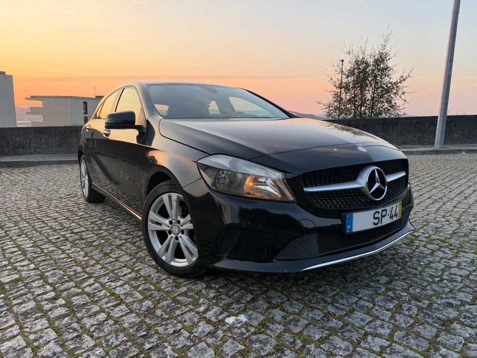 Mercedes-Benz A 160d Style Auto