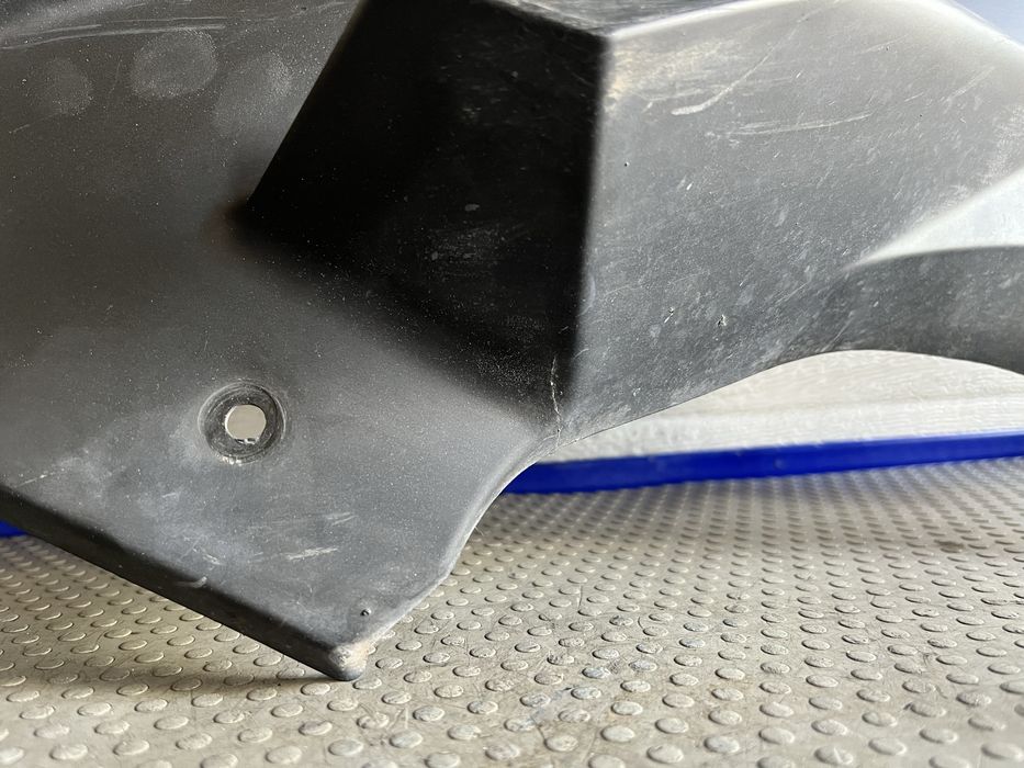 Lewy boczek owiewka osłona pług yamaha yzf r 125 lewa