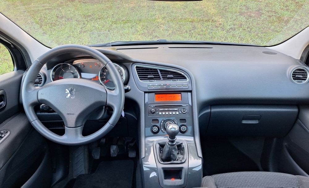 Peugeot 5008 1.6 Hdi Allure 7 lugares