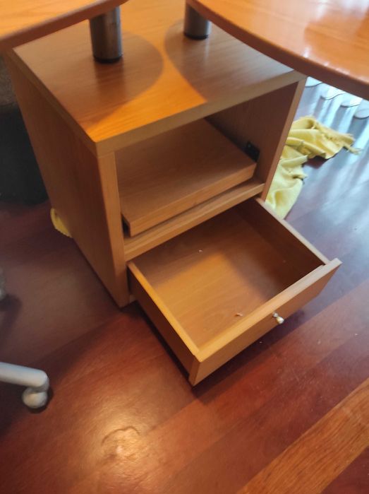 Secretaria para computador e estudar