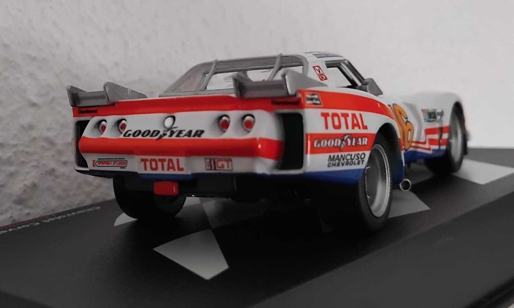 Chevrolet Corvette Stingray 9.8-liter Widebody IMSA "Spirit of Le Mans". 1976.  1:43. Vendo miniatura da minha coleção.
