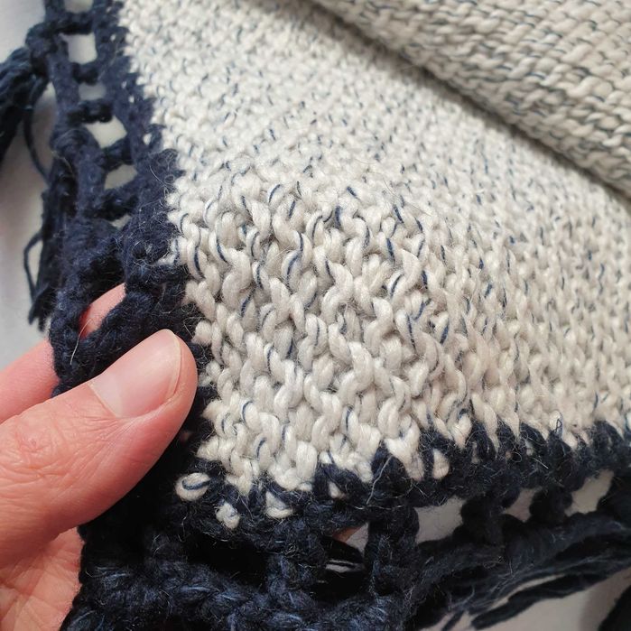 Вязаное пончо , накидка  теплое