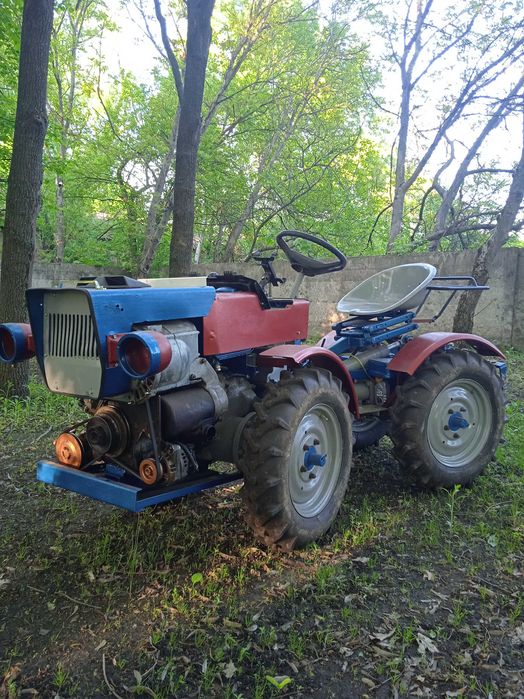 продам трактор, міні трактор