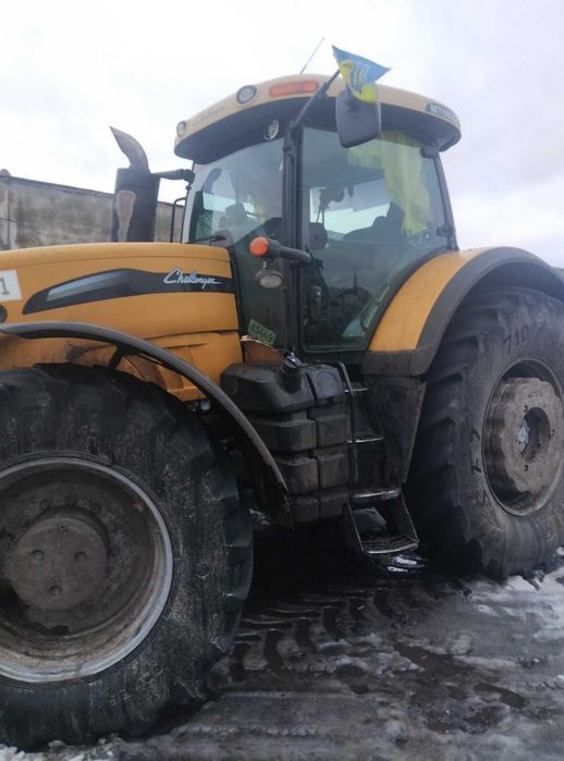 трактор Challenger MT 685 D