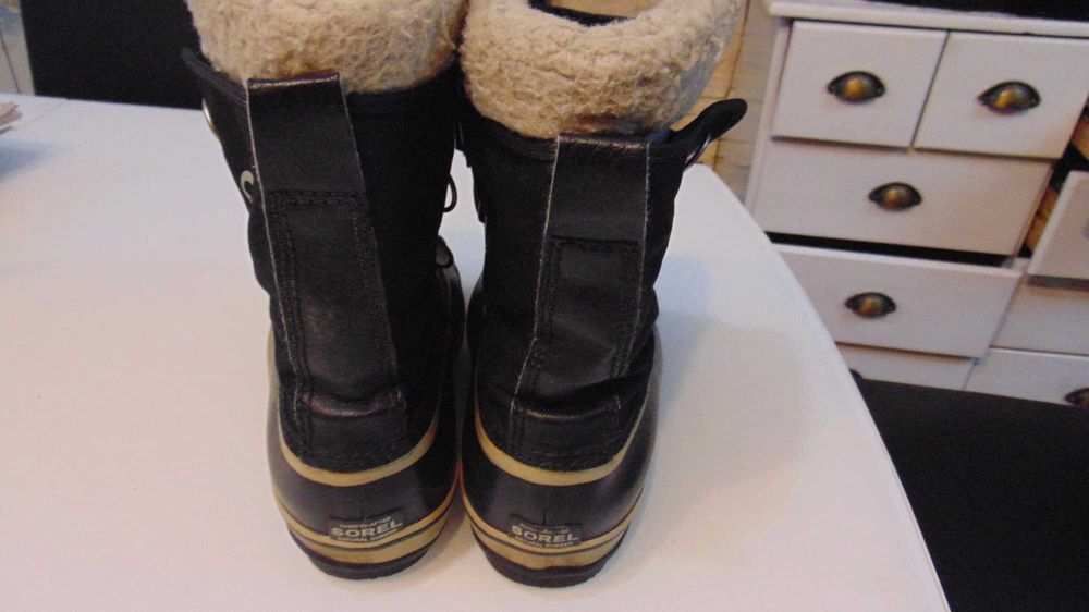 sorel waterproof uk4,5 eur 37,5 HIT
