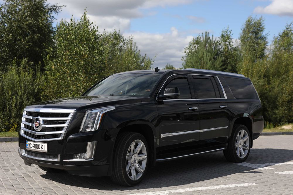 Cadillac Escalade ESV Luxury AWD 2015