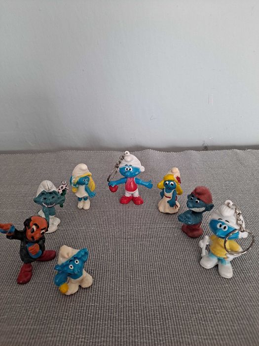 smerfy PRL 8 szt. w tym dwa breloczki