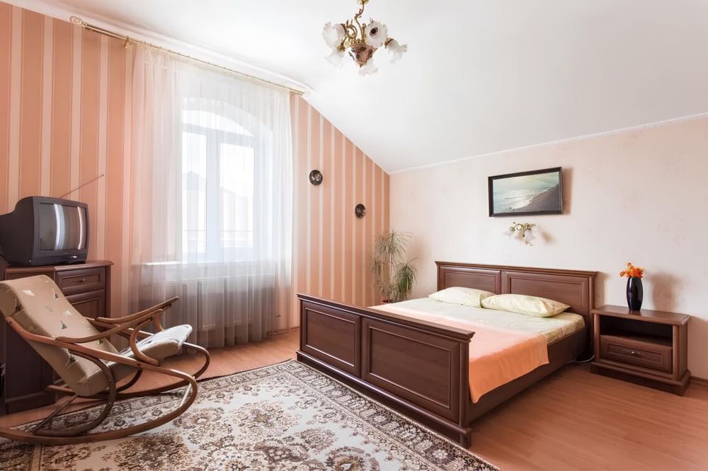 Сдам посуточно  дом  толбухина 9 станция Большого Фонтана!