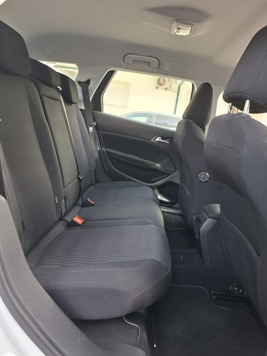 Peugeot 308 120cv — photo 5