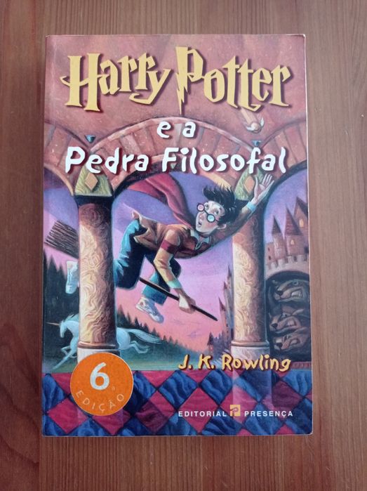 Harry Potter e a pedra filosofal - J. K. Rowling