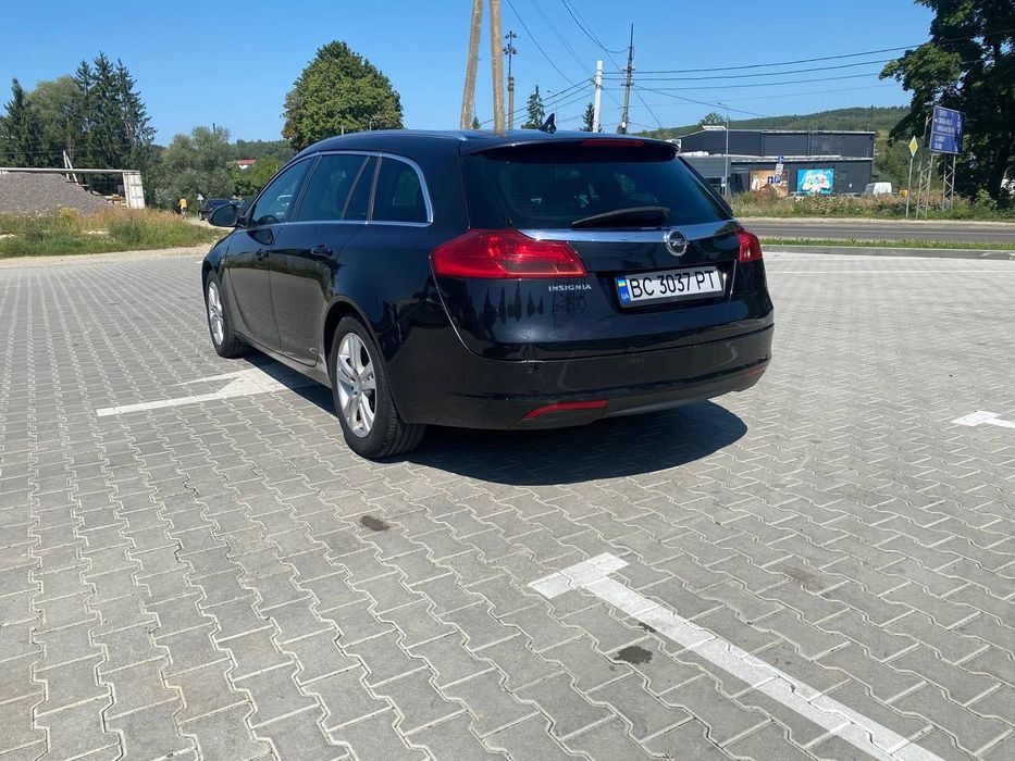 Продам машину Opel insignia 2010 р