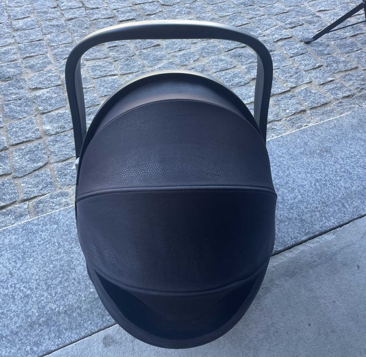 Ovo Mima Be Safe Izi Go Modular Preto + IsoFix