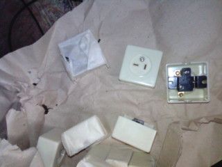 Резетка нова