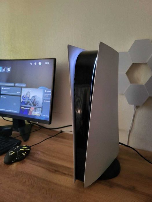 Playstation 5 Digital Edition з двома геймпадами