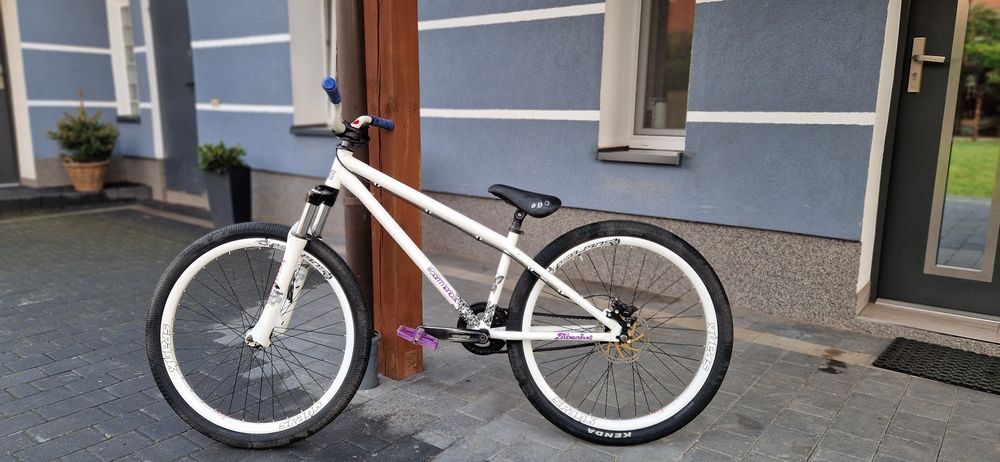 Rower DIRT Commencal Absolut