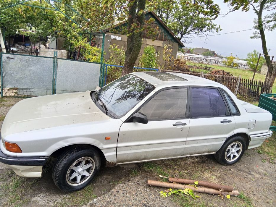 Mitsubishi galant 6