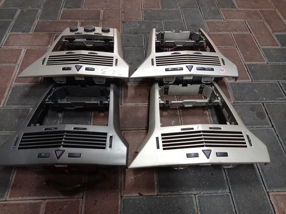 Воздуховод дефлектор накладка на консоль Opel Astra h Zafira B