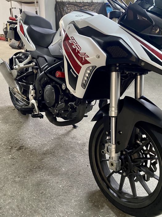 Benelli trk 251 (isenta de selo) poucos kms versao abs