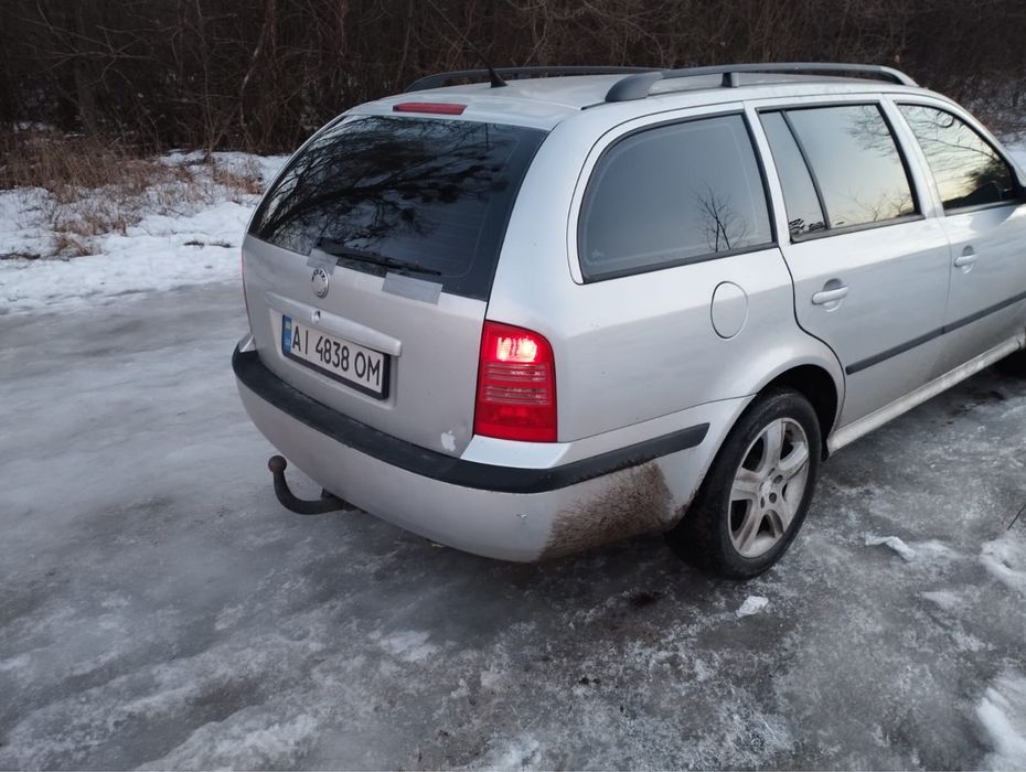 Продам машину Skoda
