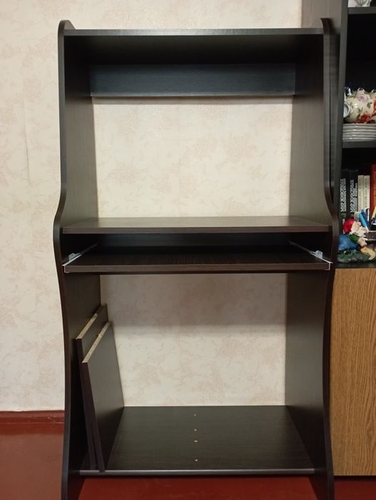 Письменный стол состояние новый