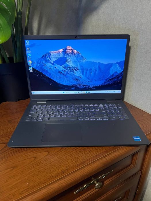 Ноутбук  Dell Vostro 3500