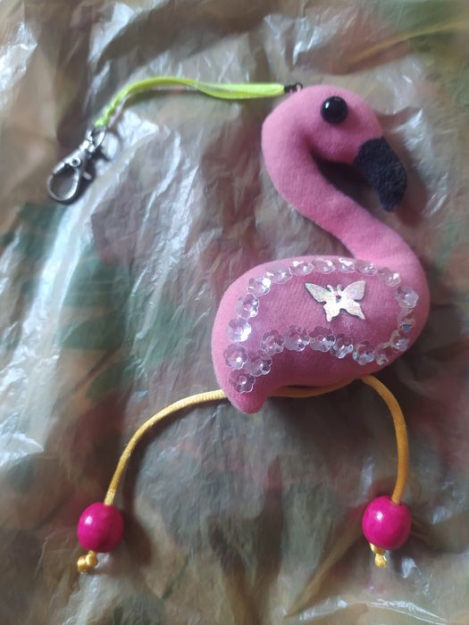 Детская игрушка. Брелок. Фламинго.