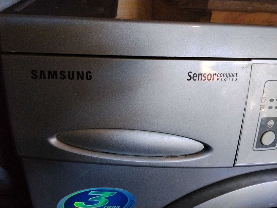Samsung F1013J sencor  продам или по запчастям