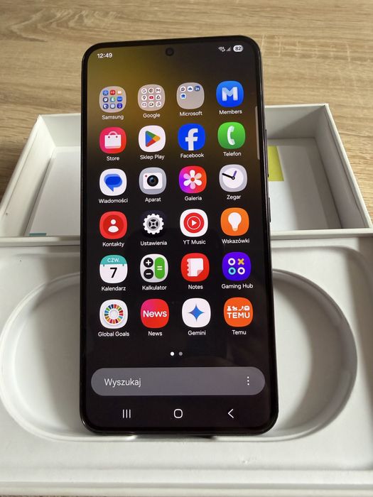 Smartfon Samsung S22