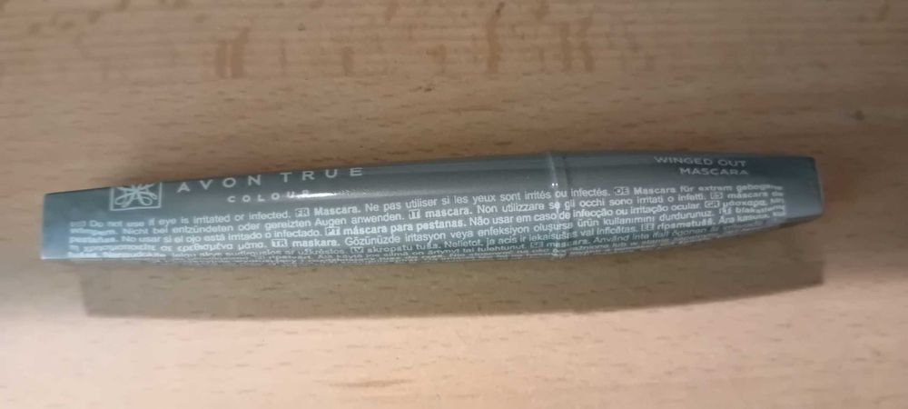 Tusz do rzęs True Colour Winged Out z Avon!