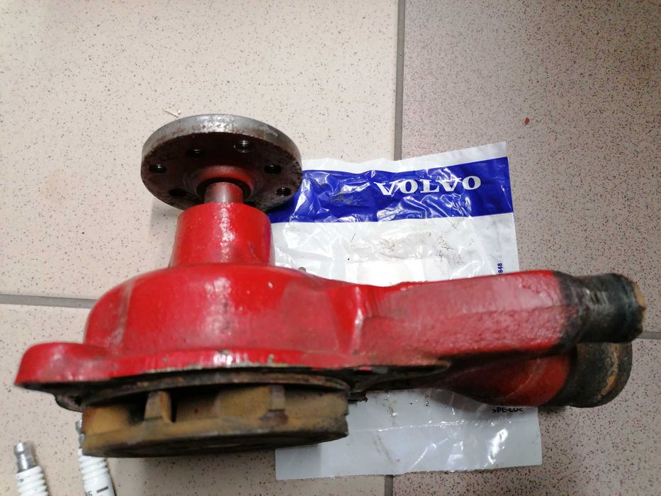 Pompa wody Volvo penta 3.0 plus świece