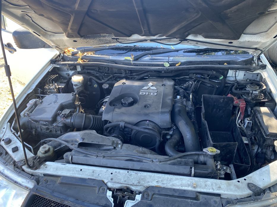 Mitsubishi l200