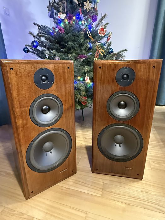 Kolumny podstawkowe Acoustic Research AR Connoisseur 40